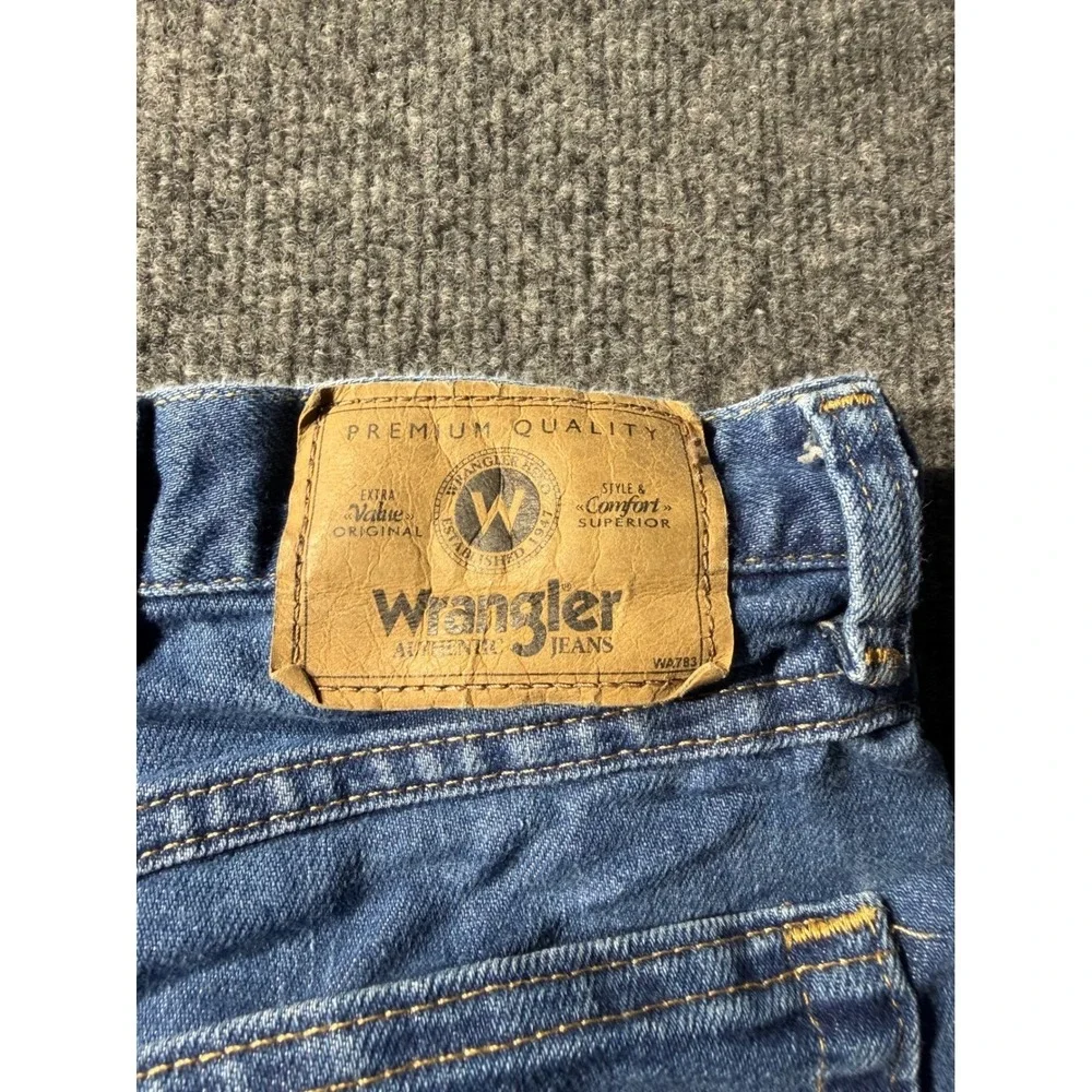 Wrangler Mens Regular Fit Blue Denim Jeans 36x29 Medium Wash 85900DW StraightLeg